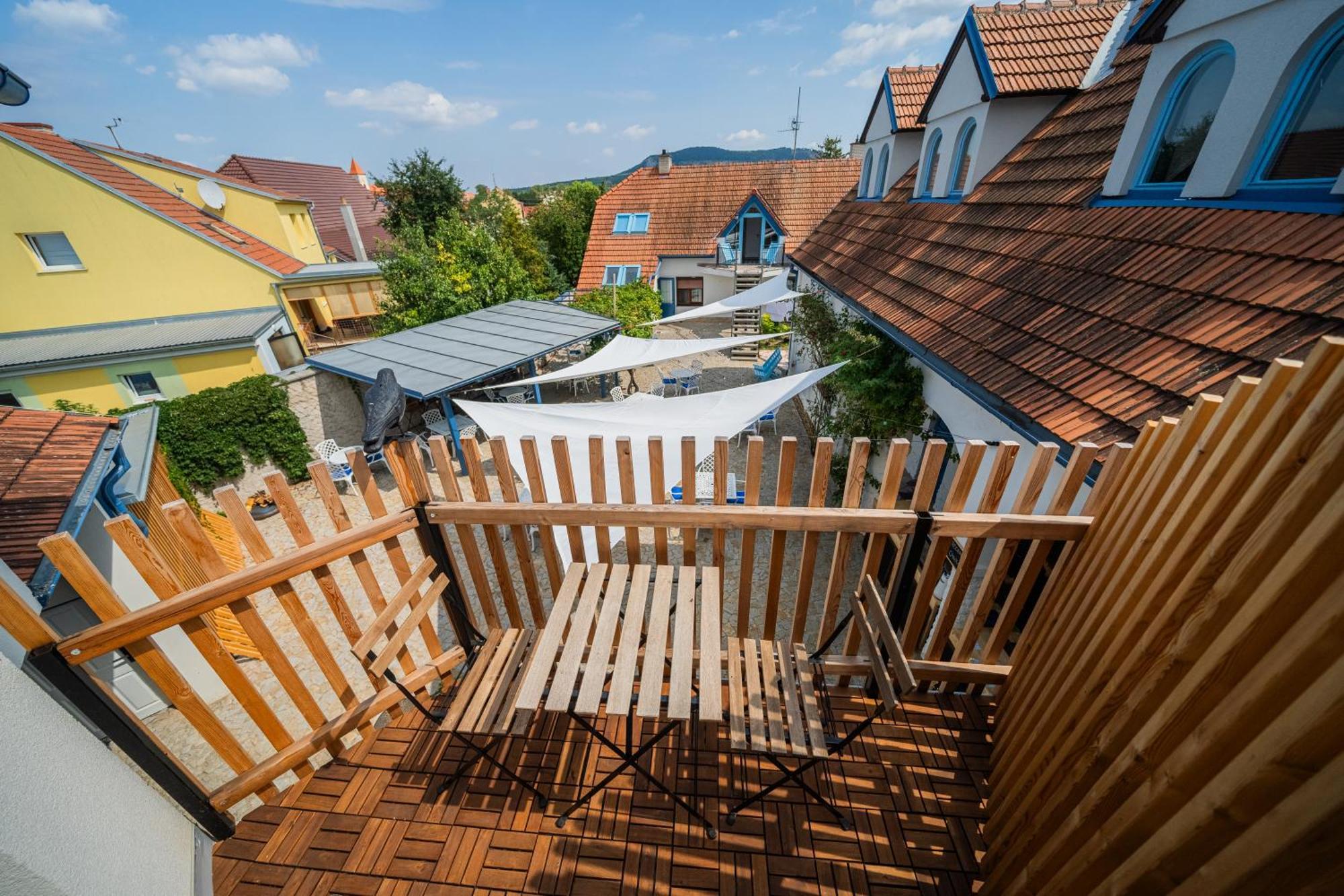 Naturalni Vinarstvi Tomas Krizek, Penzion Dvorek Dolní Dunajovice Esterno foto